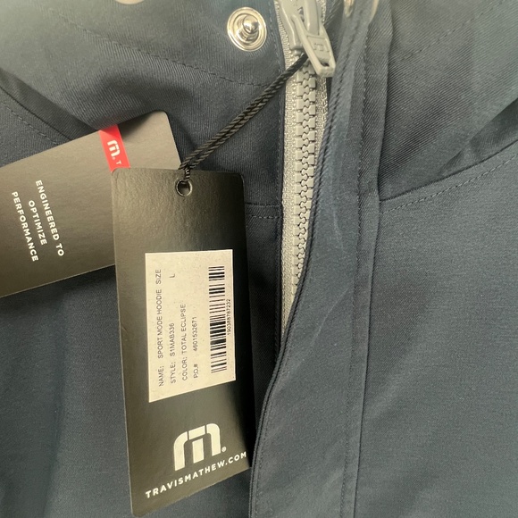 Travis Mathew Sport Mode Short Sleeve Hoodie - Picture 4 of 6